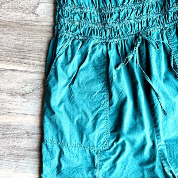 Universal Thread Green Hue Smocked Waist Wide-Leg Cropped Jumpsuit Size XL - Picture 5 of 16